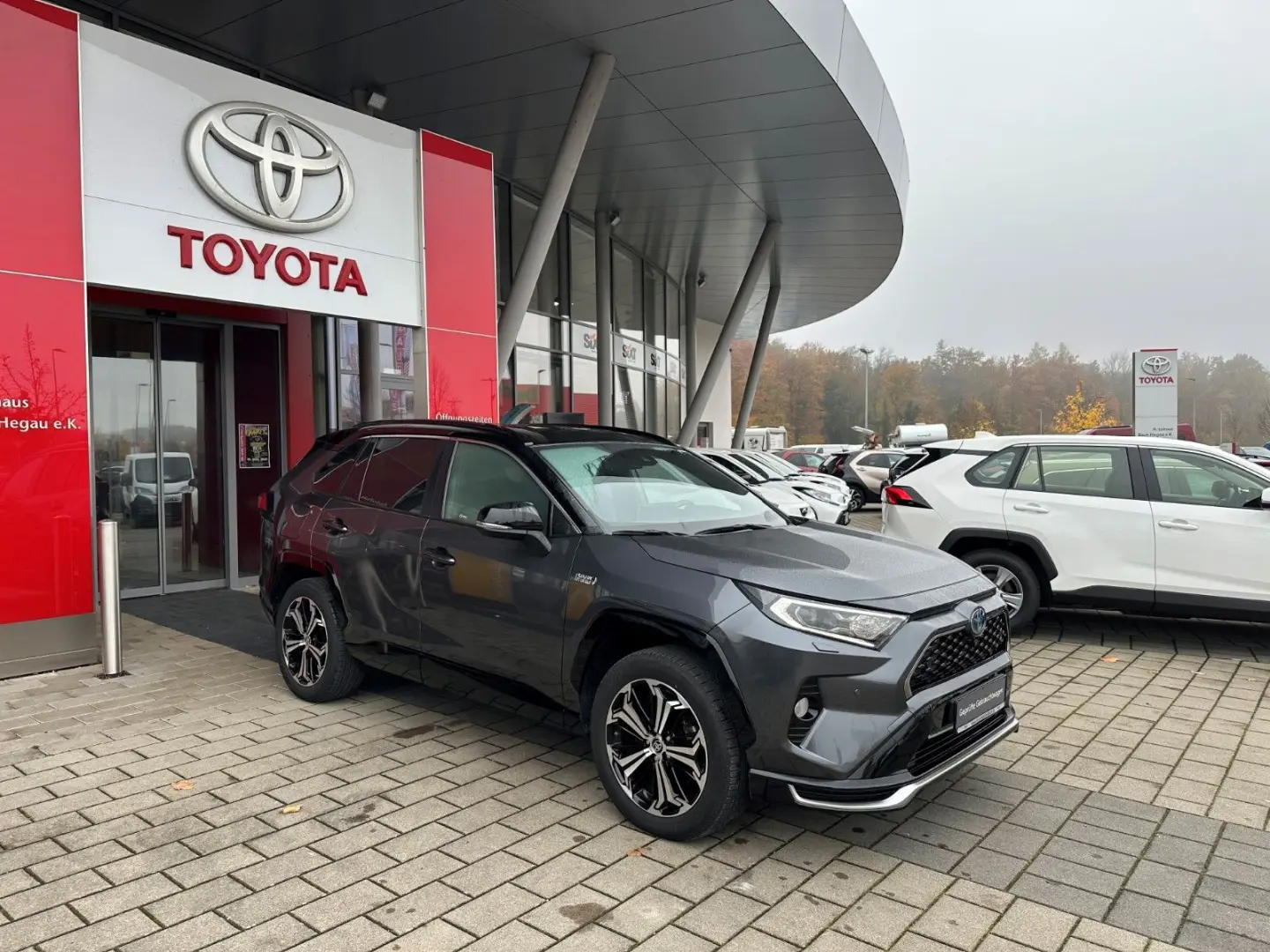 RAV4 Plug-in Hybrid 4x4  LEDER  360  HUD AHK JBL