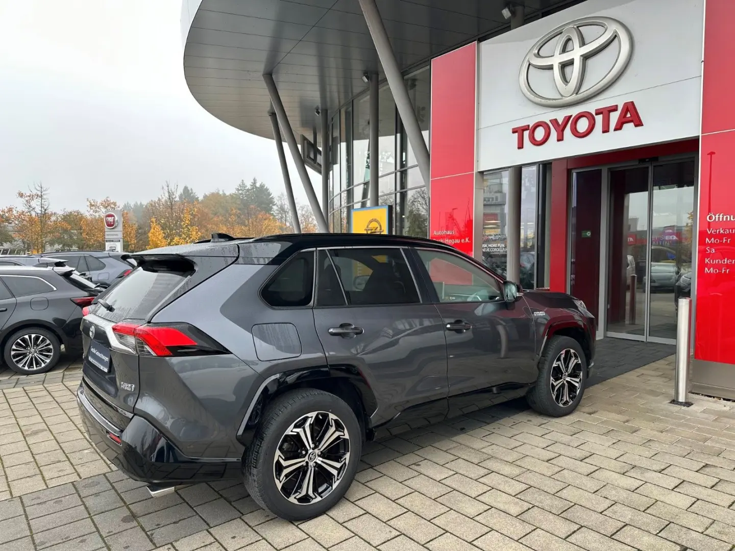 RAV4 Plug-in Hybrid 4x4  LEDER  360  HUD AHK JBL