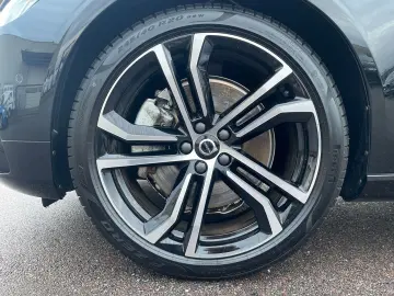 S90 T8 AWD Recharge Plus Dark ACC BLIS SD