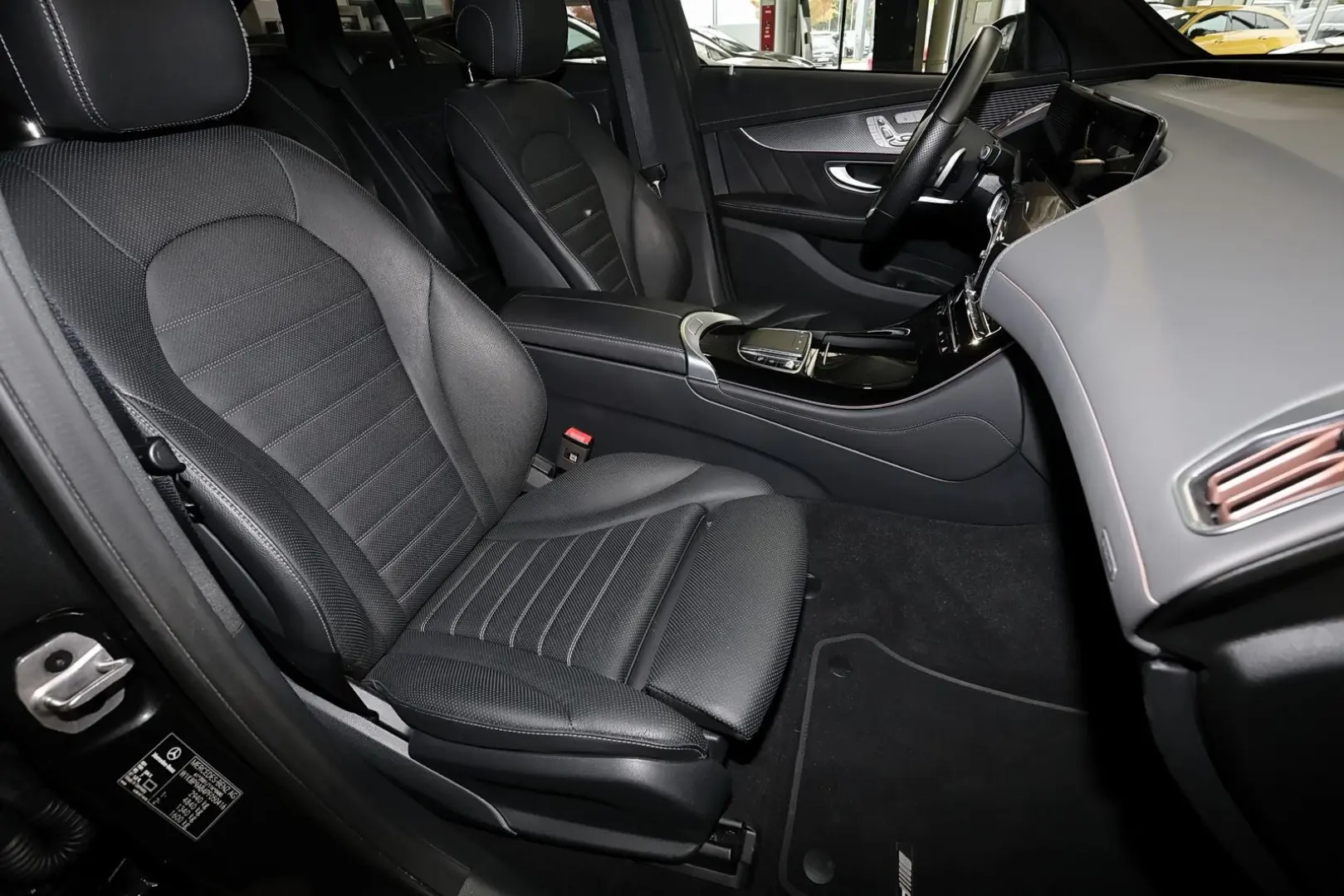 EQC 400 4M AMG HEADUP 360  DISTRONIC MEMORY 20