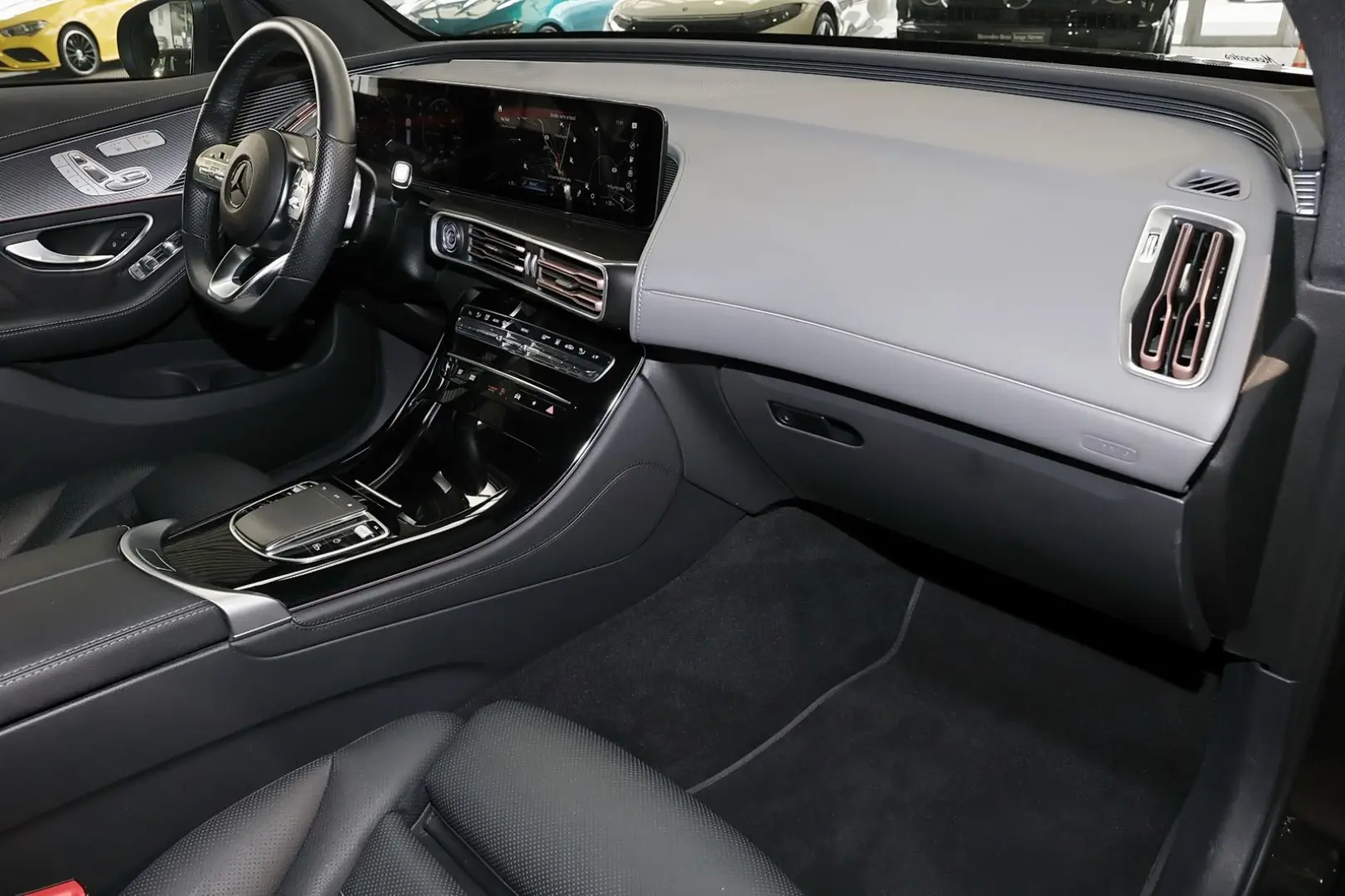 EQC 400 4M AMG HEADUP 360  DISTRONIC MEMORY 20