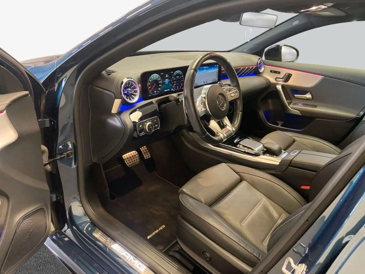 A 35 AMG 4M Pano NIGHT Leder Sound Beam Memo