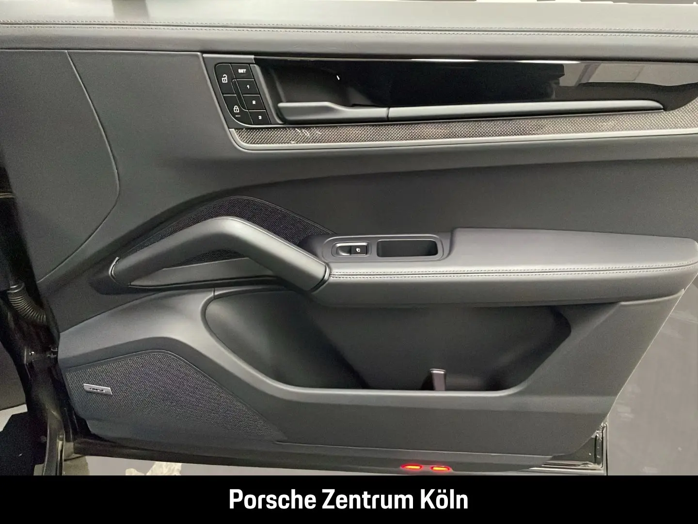 Cayenne E-Hybrid HA-Lenkung Head-Up Soft-Close