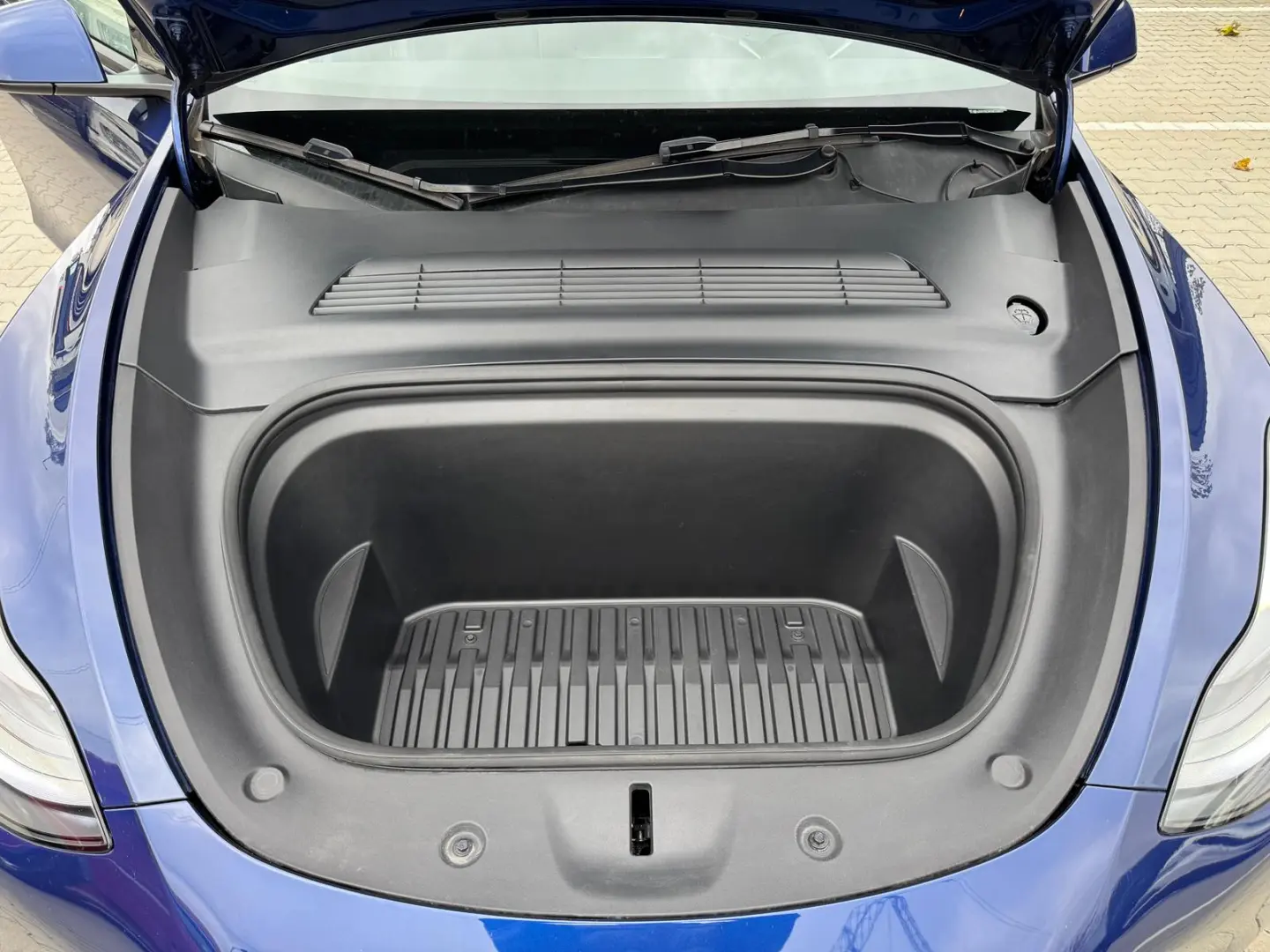 Tesla Model Y Dual Motor Long Range 4x4 514CP