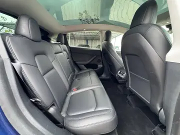 Tesla Model Y Dual Motor Long Range 4x4 514CP