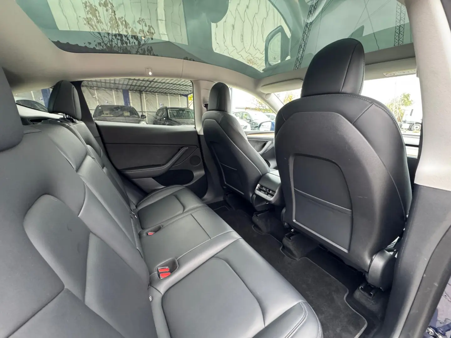 Tesla Model Y Dual Motor Long Range 4x4 514CP