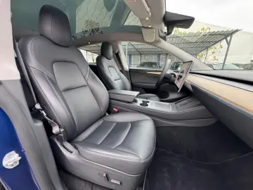 Tesla Model Y Dual Motor Long Range 4x4 514CP