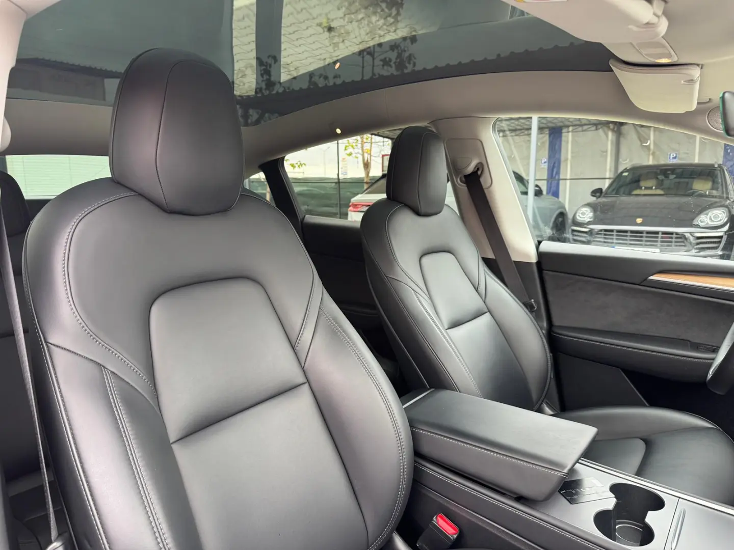 Tesla Model Y Dual Motor Long Range 4x4 514CP