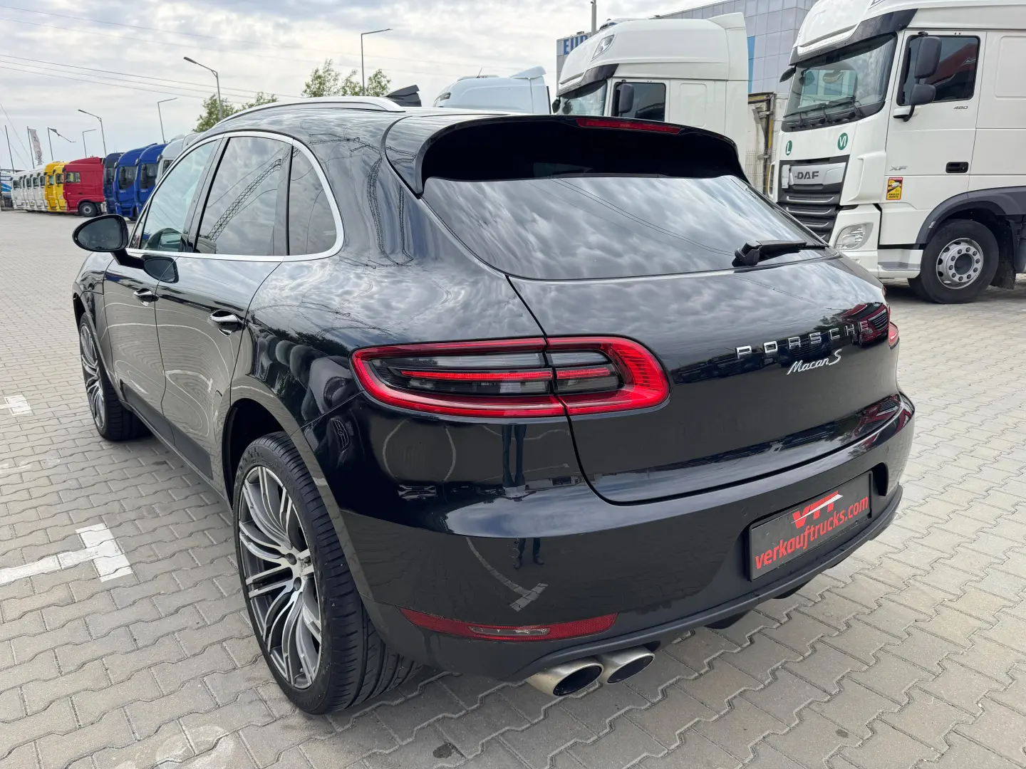 Porsche Macan S