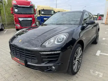 Porsche Macan S