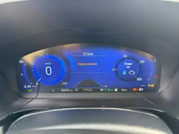 Ford Kuga 2.5 Duratec PHEV ST-LINE