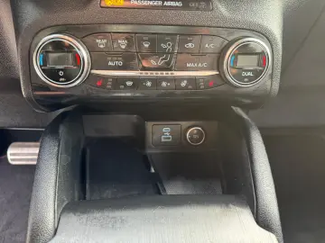 Ford Kuga 2.5 Duratec PHEV ST-LINE