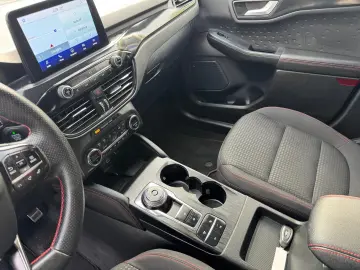 Ford Kuga 2.5 Duratec PHEV ST-LINE