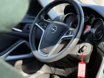 Opel Zafira Tourer 1.6 CDTI DPF Active