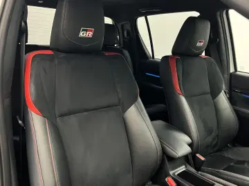 Hilux 2.8 D4-D GR Sport