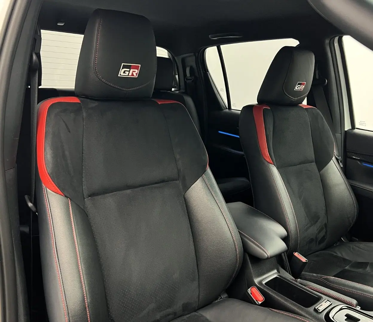 Hilux 2.8 D4-D GR Sport