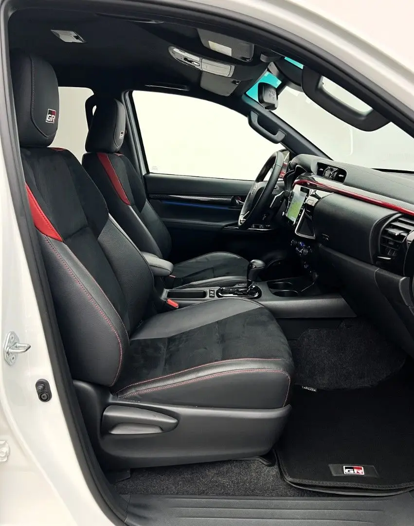 Hilux 2.8 D4-D GR Sport