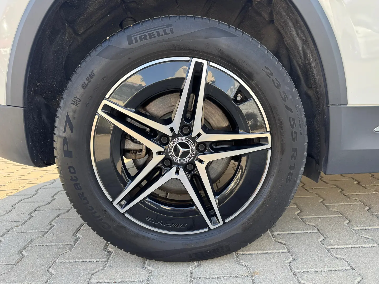 Mercedes-Benz EQA 250 AMG Line