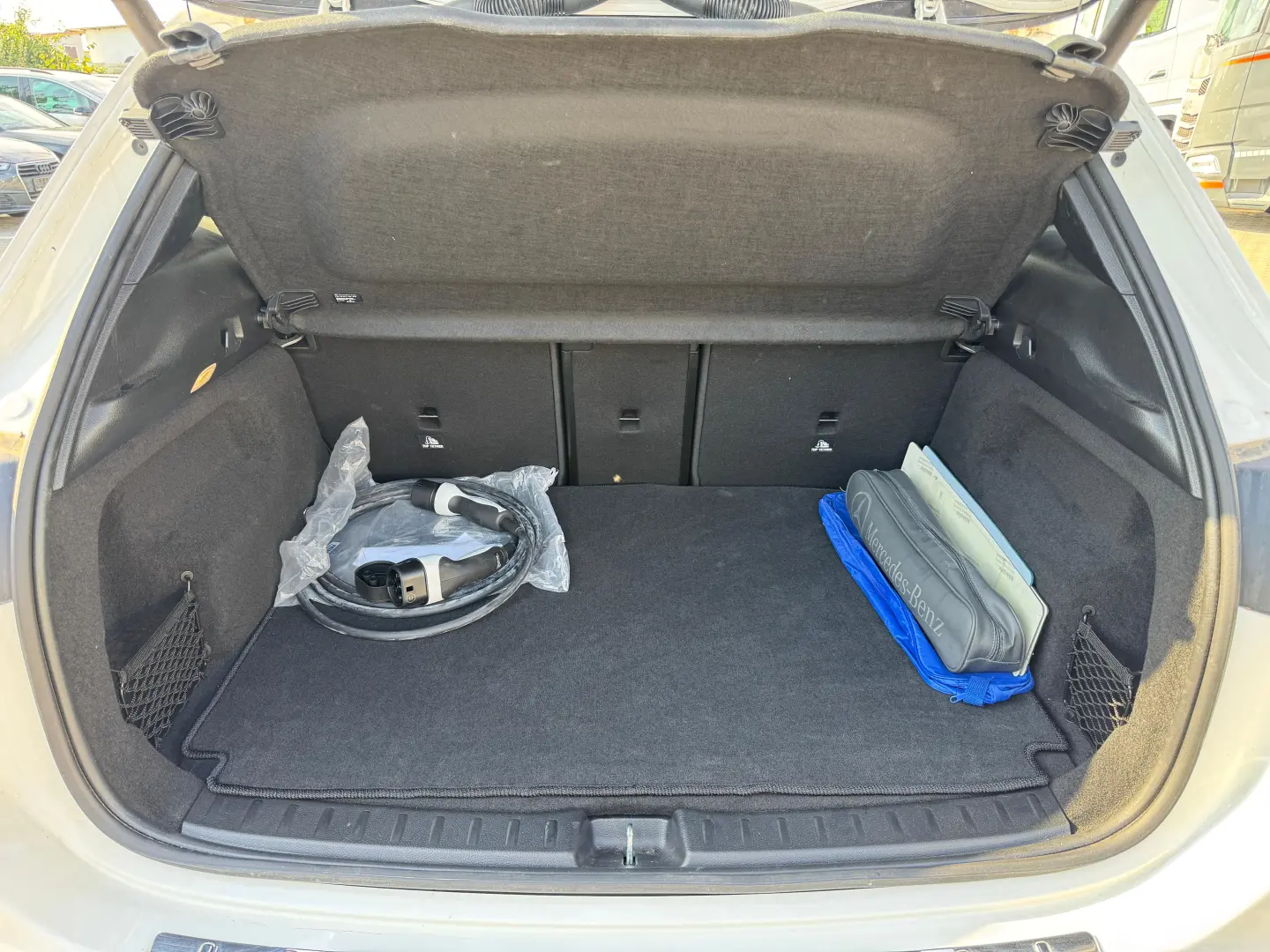 Mercedes-Benz EQA 250 AMG Line