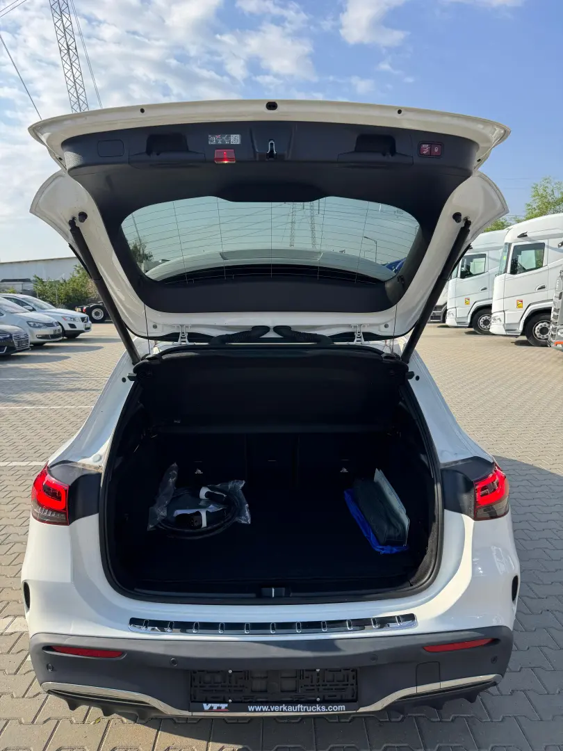 Mercedes-Benz EQA 250 AMG Line