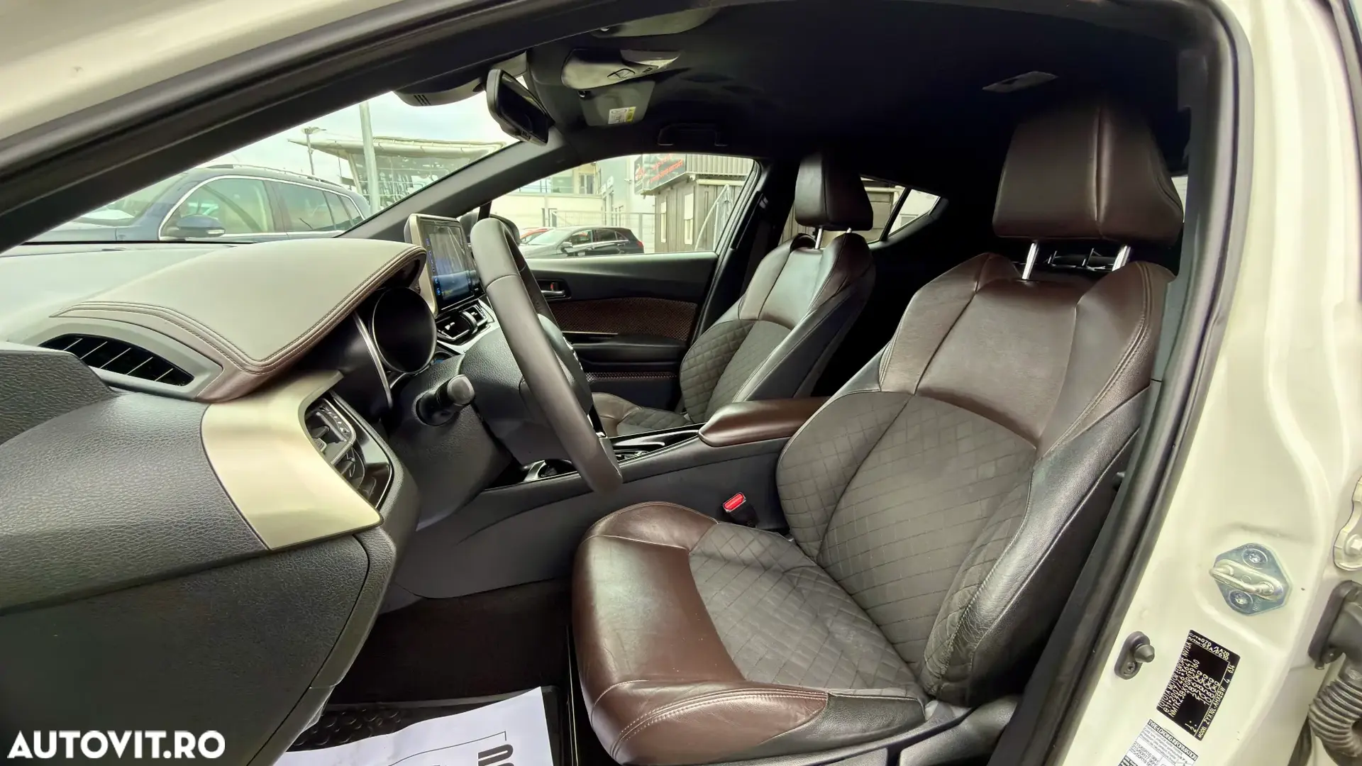 Toyota C-HR Hybrid Lounge