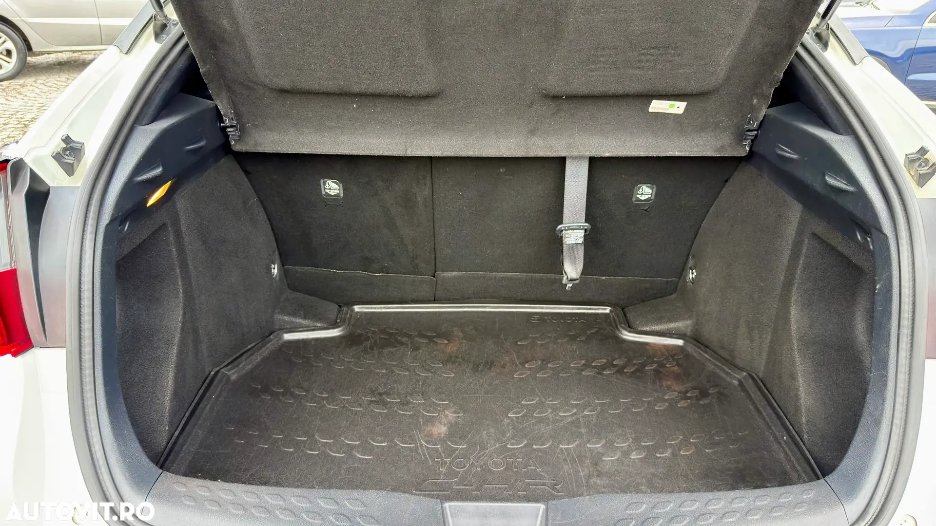 Toyota C-HR Hybrid Lounge