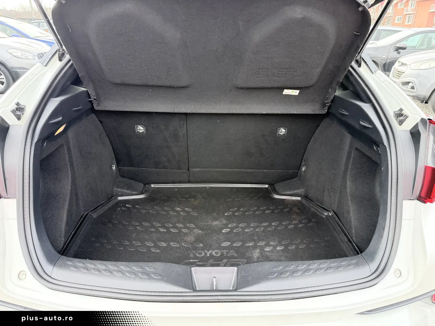 Toyota C-HR Hybrid Lounge