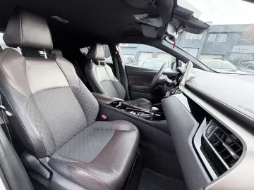 Toyota C-HR Hybrid Lounge