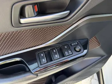 Toyota C-HR Hybrid Lounge