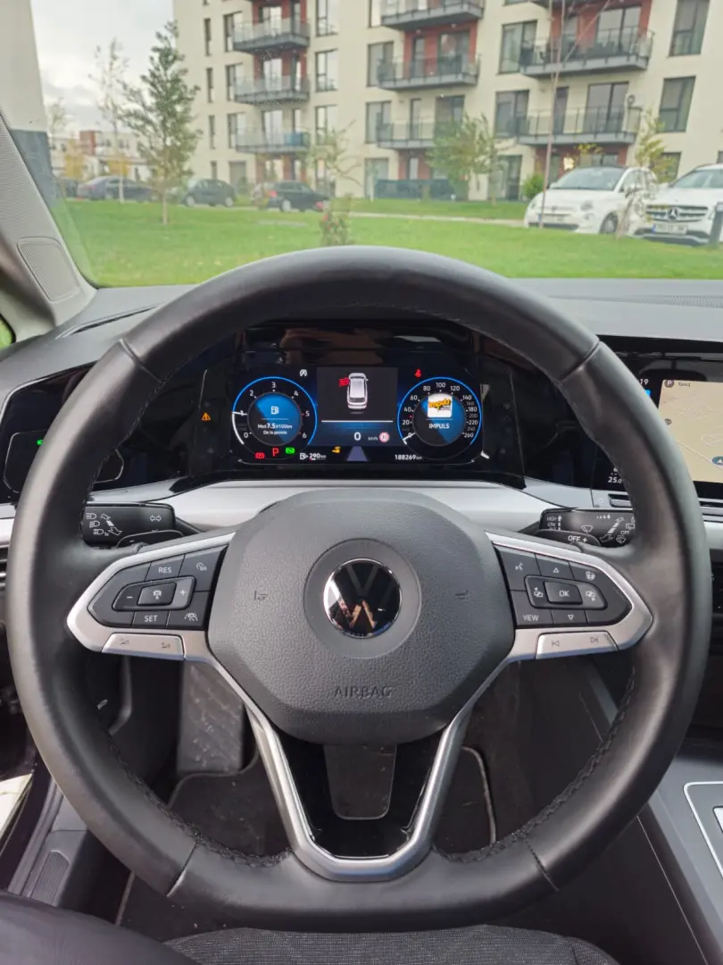 Volkswagen Golf 8 2022 Led Distronic