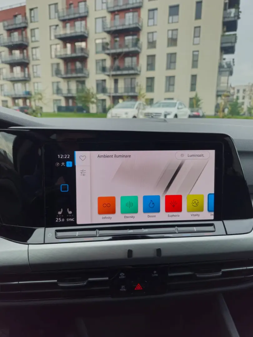 Volkswagen Golf 8 2022 Led Distronic