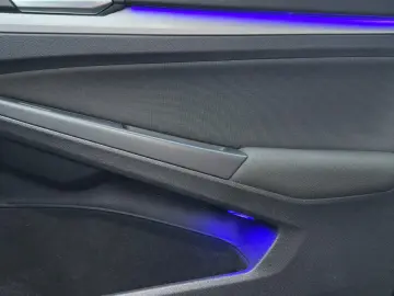 Volkswagen Golf 8 2023 Led Distronic