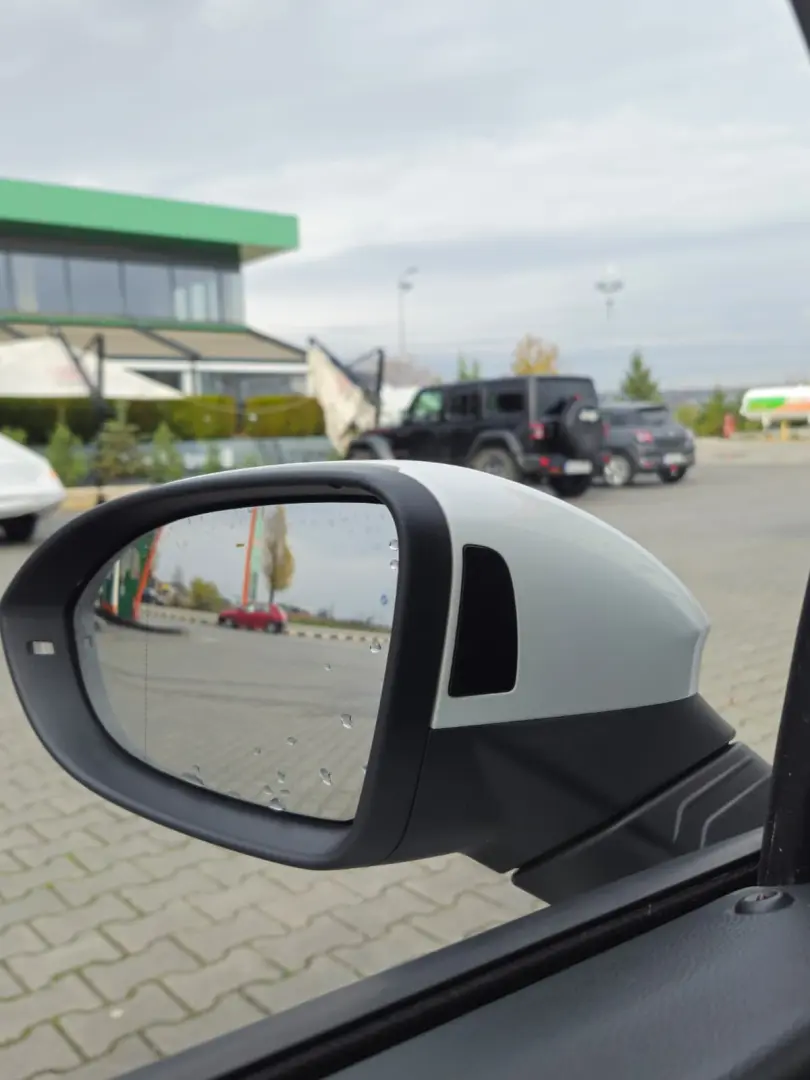 Volkswagen Golf 8 2023 Led Distronic