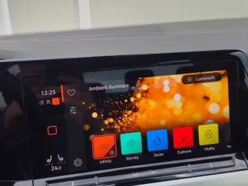 Volkswagen Golf 8 2023 Led Distronic