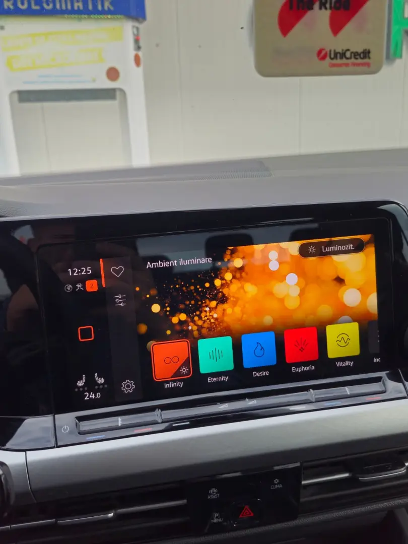 Volkswagen Golf 8 2023 Led Distronic