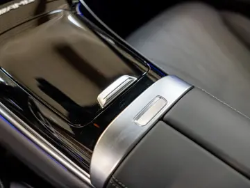 GLC 43 AMG 4M Premium Dynamic  21  Distr. LED Na