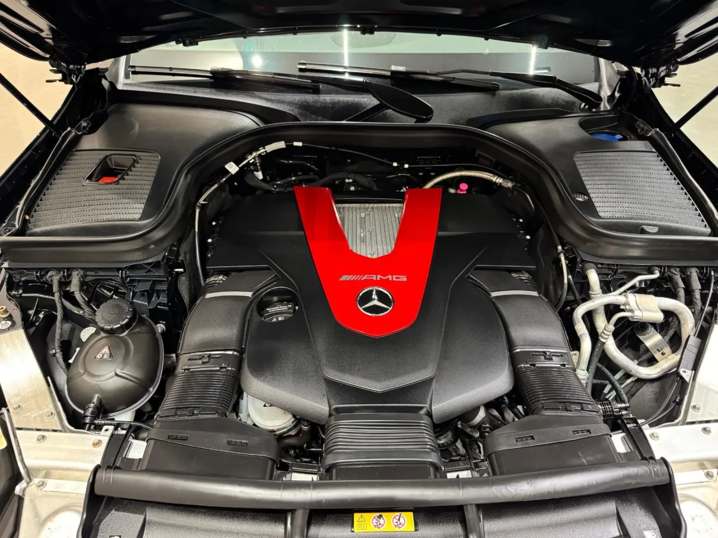 GLC43 AMG Coupé 4M  NIGHT BURM DISTR. 360  AGA