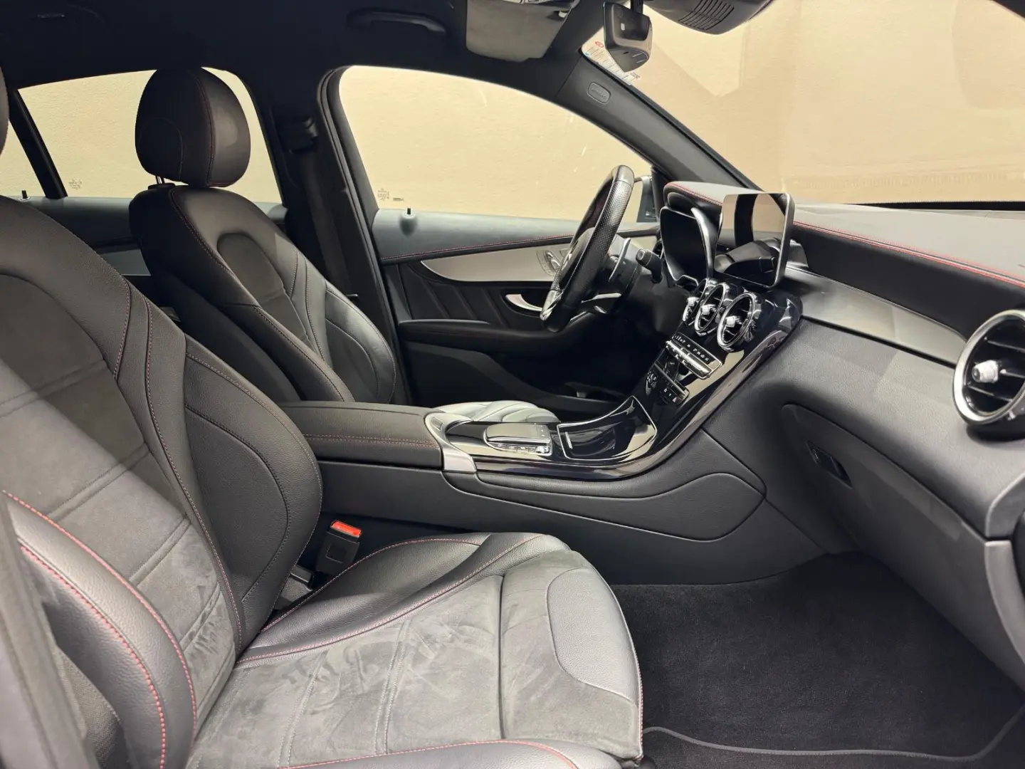 GLC43 AMG Coupé 4M  NIGHT BURM DISTR. 360  AGA