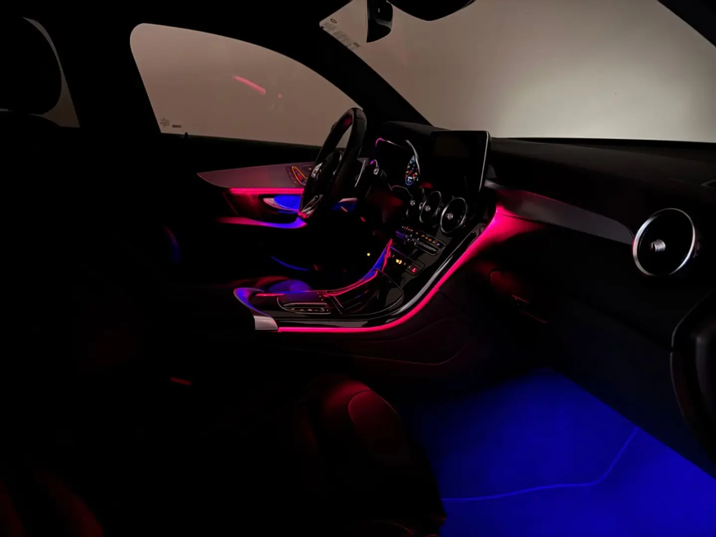 GLC43 AMG Coupé 4M  NIGHT BURM DISTR. 360  AGA