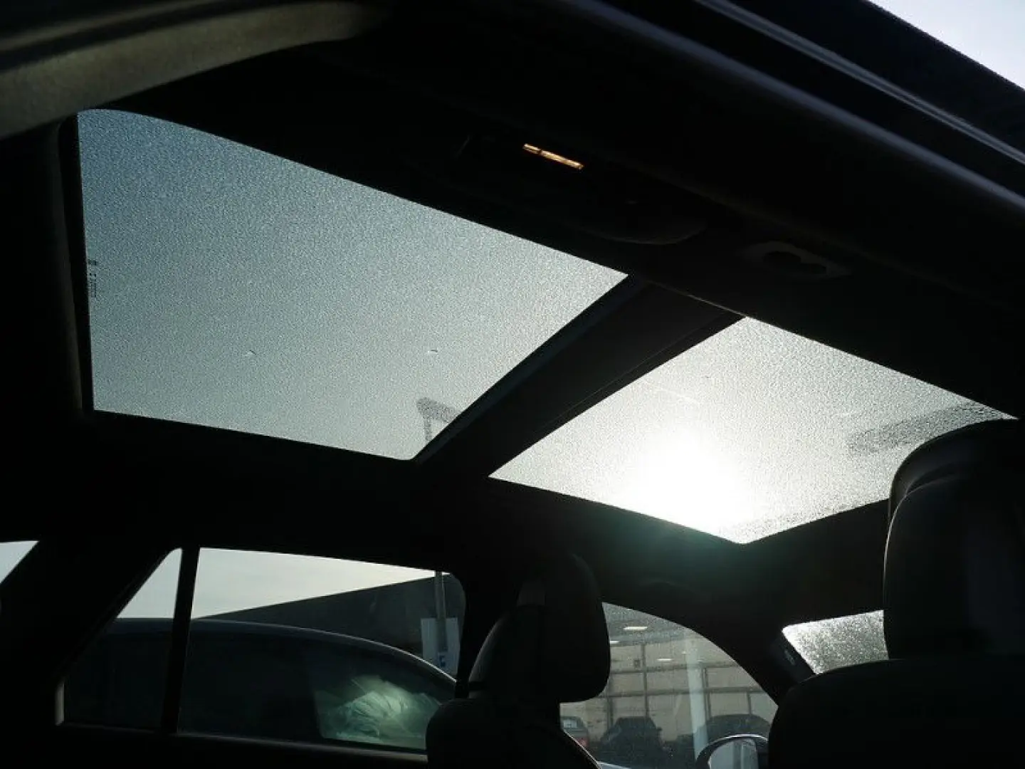 GLC 300 d 4M   BURM AMG NIGHT DISTR SPUR PANO