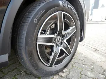 GLC 300 d 4M   BURM AMG NIGHT DISTR SPUR PANO