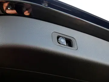 GLC 300 d 4M   BURM AMG NIGHT DISTR SPUR PANO