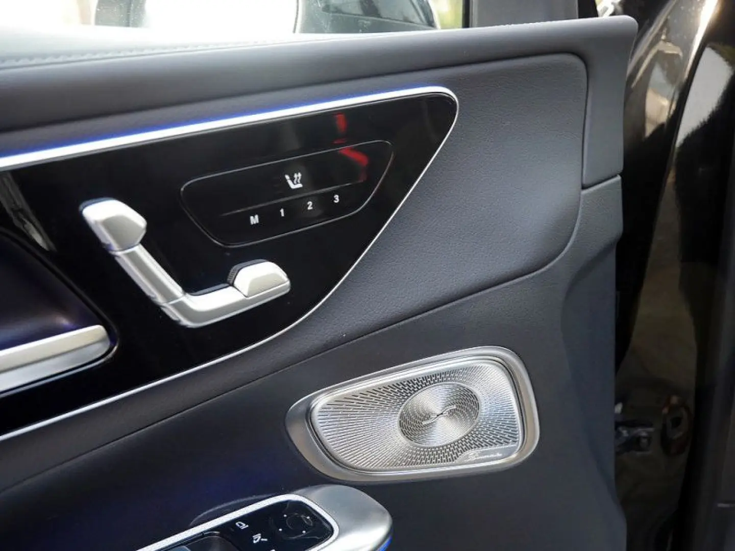 GLC 300 d 4M   BURM AMG NIGHT DISTR SPUR PANO