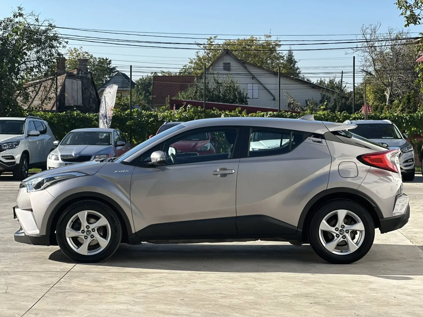 Toyota   C-HR 1.8 Hybrid Active