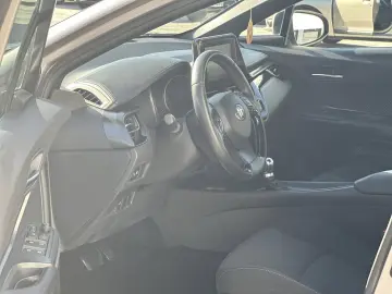 Toyota   C-HR 1.8 Hybrid Active