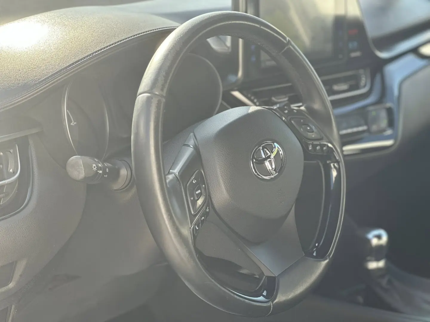 Toyota   C-HR 1.8 Hybrid Active