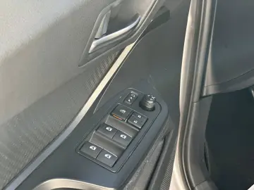 Toyota   C-HR 1.8 Hybrid Active