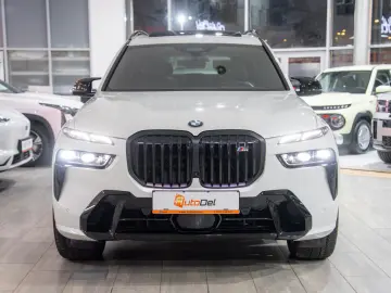 BMW X7 M 60i xDrive G07 LCI