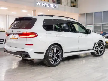 BMW X7 M 60i xDrive G07 LCI