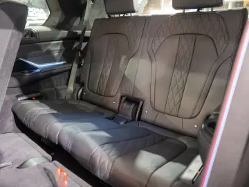 BMW X7 M 60i xDrive G07 LCI